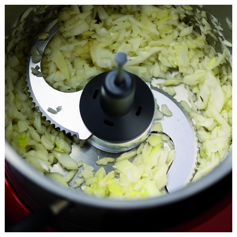 Das Vielzweckmesser des Cook Processors in Aktion