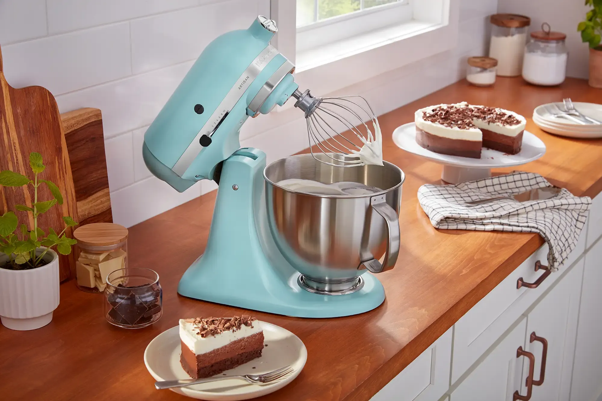 KitchenAid Küchenmaschine in der neuen Farbe "Mineralwasser"