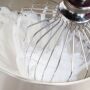 LIMITED EDITION: KitchenAid Artisan 6,9 Liter Spar-Set mit Shave Ice Vorsatz und Fleischwolf und Profi-Spritzschutz "Zuhälter"- Light Rosa "PINK POWER"