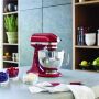 KitchenAid Starterpack: KitchenAid Artisan Küchenmaschine 4,8 L - EMPIRE ROT -  inkl. Profi-Spritzschutz Zuhälter und Profi-Edelstahl-Rührelemente Teigpeitsche, Schaumschläger & Tornado