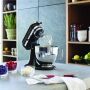 KitchenAid Starterpack: KitchenAid Artisan Küchenmaschine 4,8 L - ONYX-SCHWARZ -  inkl. Profi-Spritzschutz Zuhälter und Profi-Edelstahl-Rührelemente Teigpeitsche, Schaumschläger & Tornado